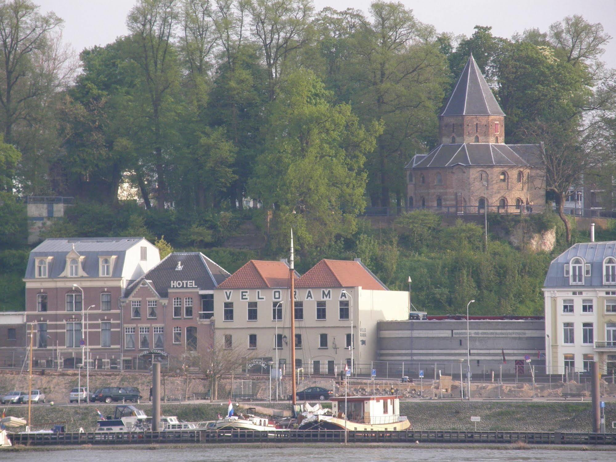 Hotel Courage Nijmegen Luaran gambar
