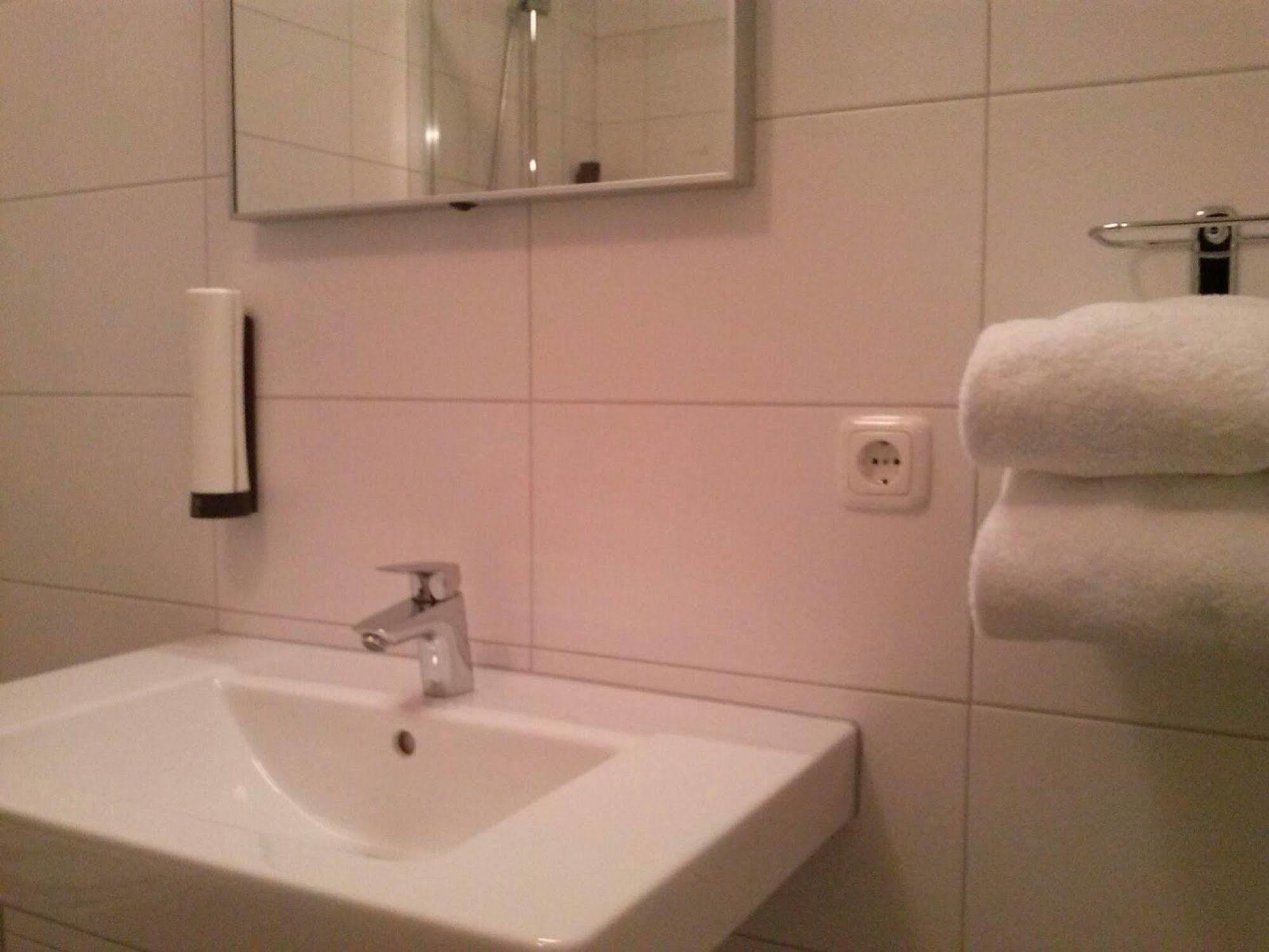 Hotel Courage Nijmegen Luaran gambar