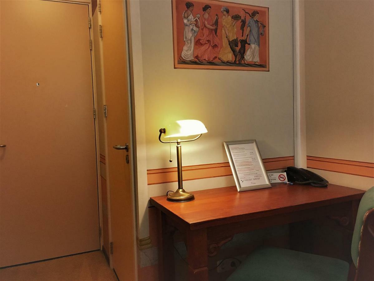 Hotel Courage Nijmegen Luaran gambar